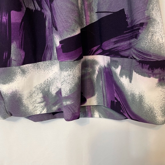 Purple and White Puff Sleeve Rounded Neckline Blouse - Picture 5 of 9